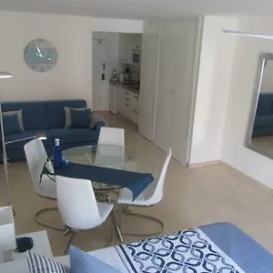 https://los-cristianos-studio-modern-spacious-poolwifi.in-canary-islands.com