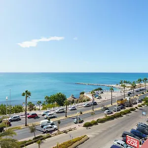 https://spacious-apartement-on-the-beach.1costadelsol.com
